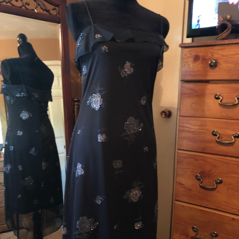 🌹LiL Black Dress with some SpaRkLe! 🌹